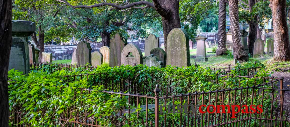 Cemeteries and tombs - a travel guide
